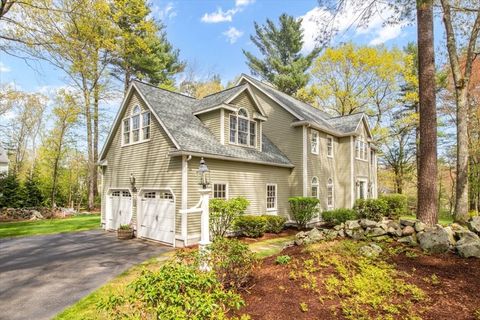 4 Courtney Rd Walpole MA 02081