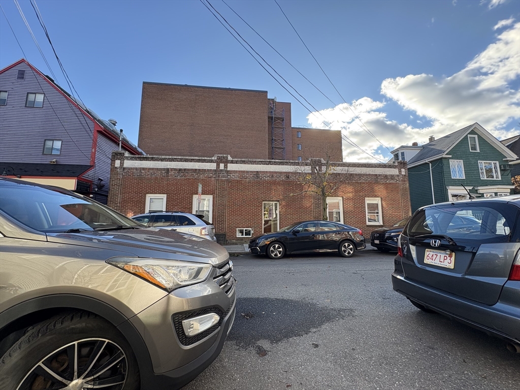 82 Sacramento Street