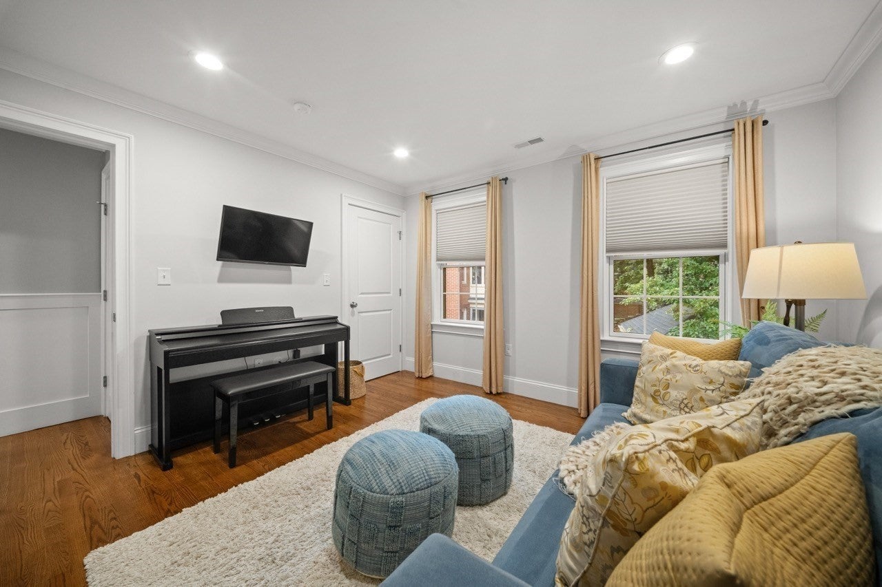 94 East Side Parkway #94, Newton, MA, 94 East Side Parkway #94, Newton, MA Photo #21