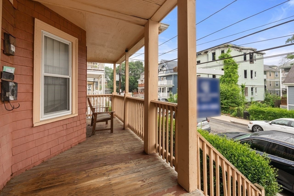 15 Nightingale St