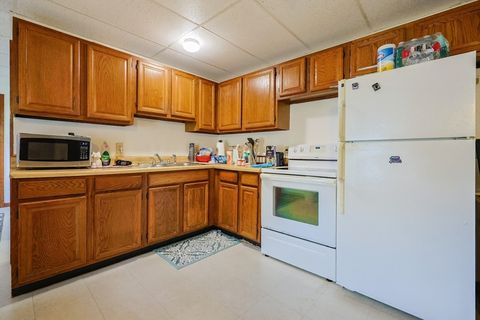 Photo of 31-33 Leicester Street #2, Oxford, MA 01537 (MLS # 73462343)