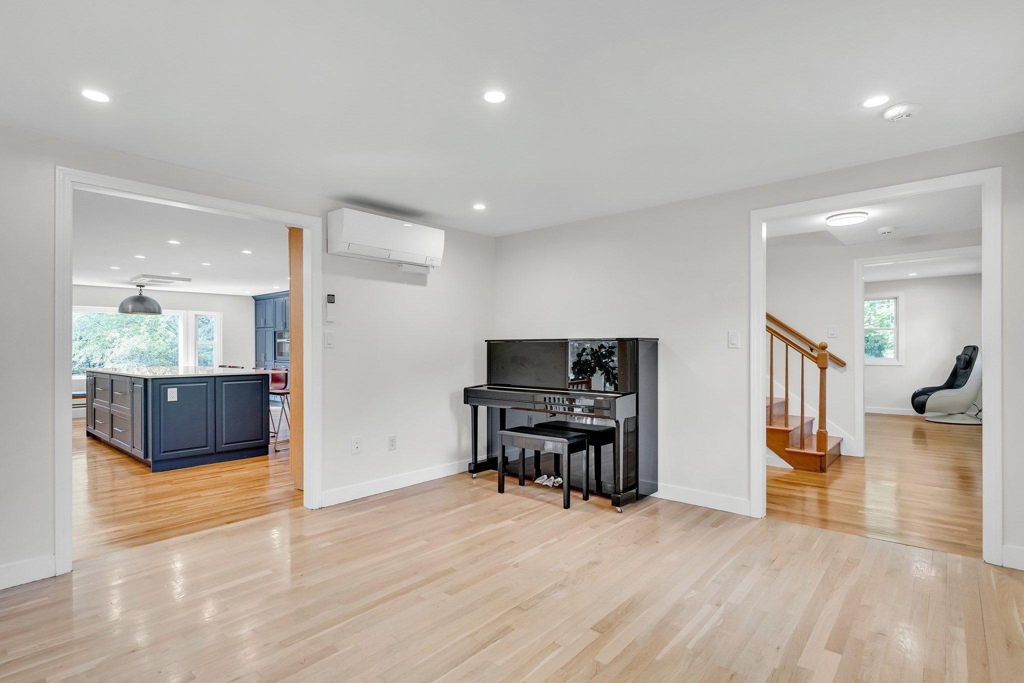 1 Maureen Rd