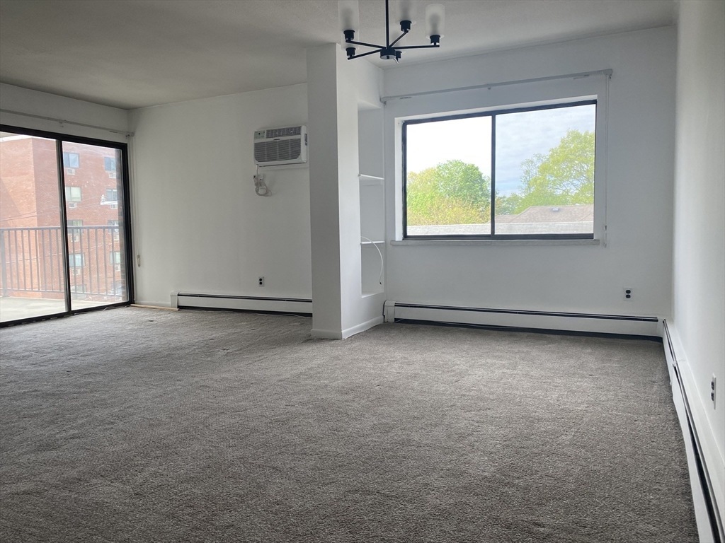 382 Massachusetts Avenue 805