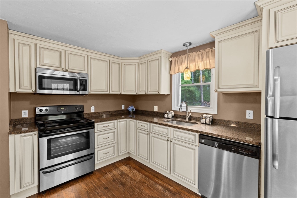 74 Rochester Rd