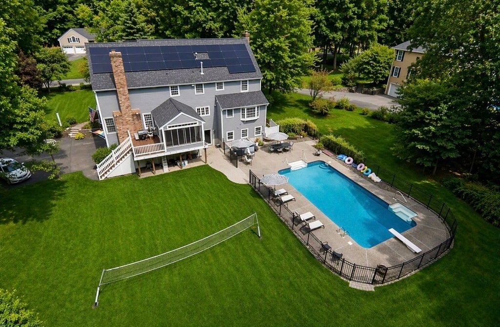39 Spring Hill Rd