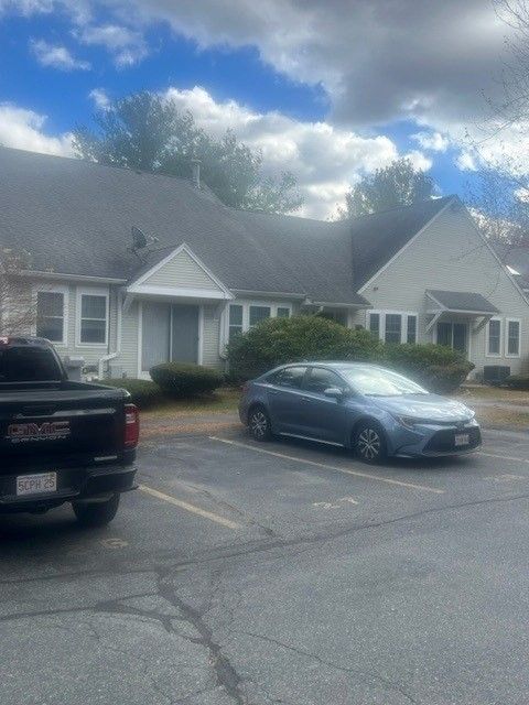 2206 Halcyon Dr 2206 Worcester MA 01606