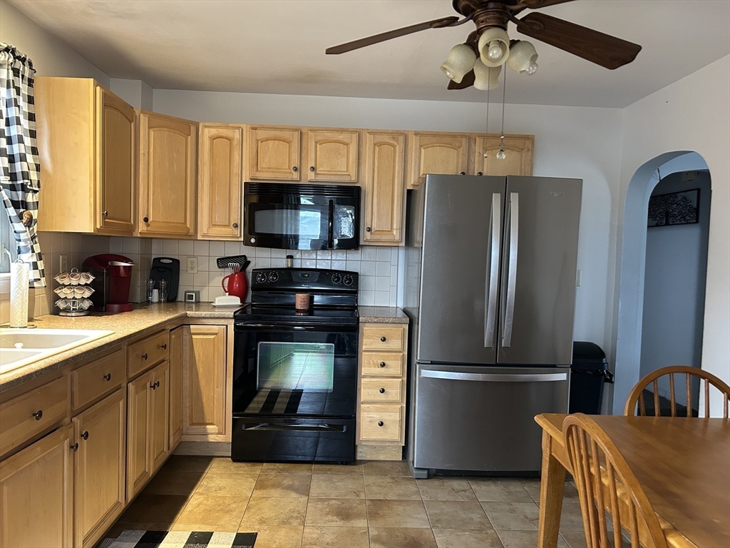 32 Farnsworth Ter