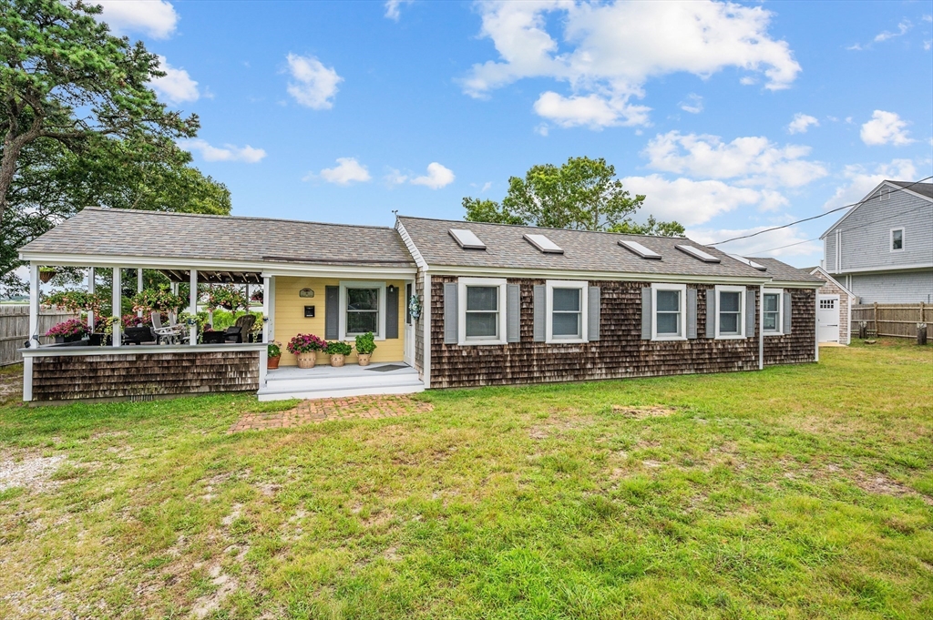 16 Gulls Cove Rd