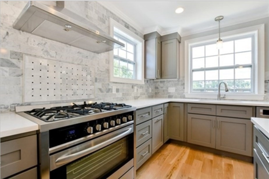 235 Webster Ave Unit 2