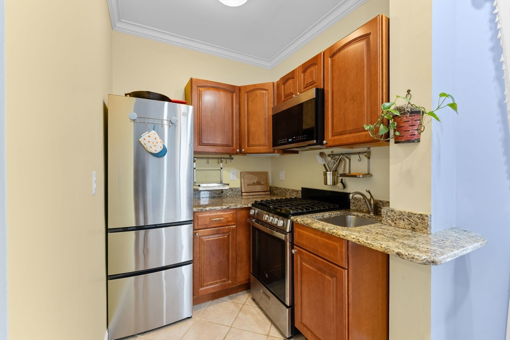 18 Atwood Sq 3