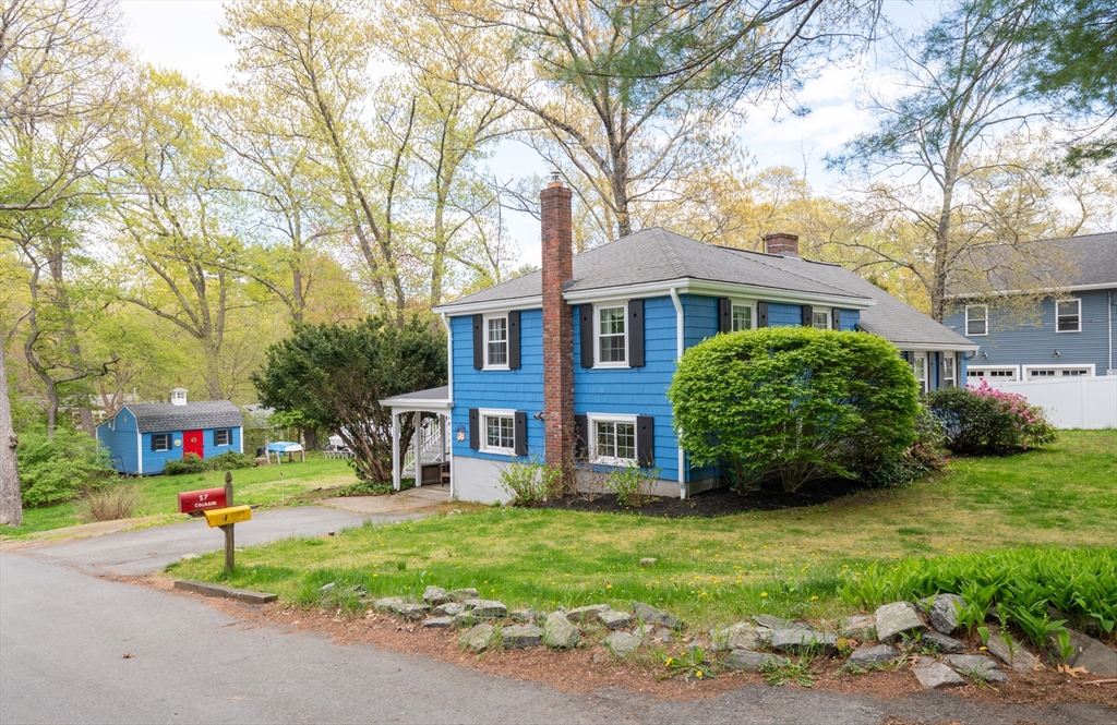 37 Colrain Rd