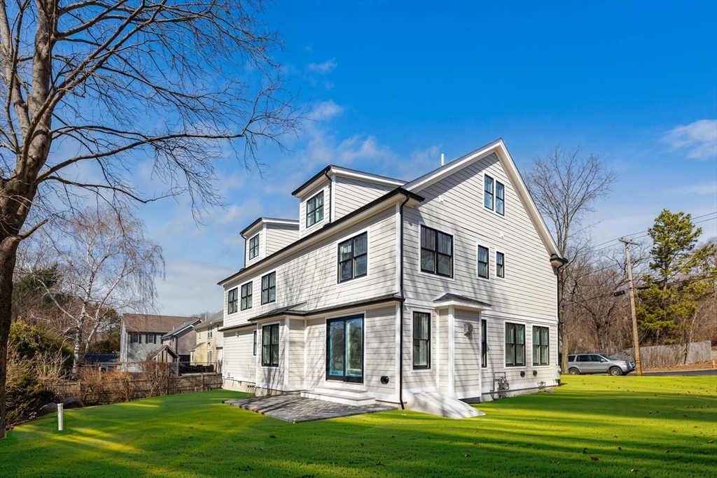 Belmont, Massachusetts 02478, United States, 6 Bedrooms Bedrooms, ,5 BathroomsBathrooms,Residential,Active,162823