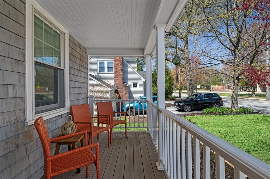 347 Lowell St