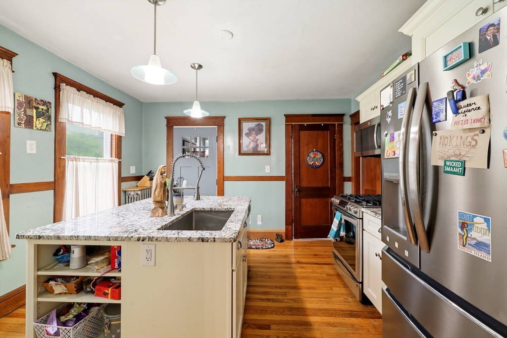 39 Claremont Ave