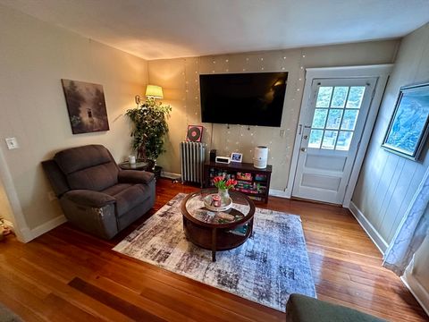 39 Davis Ave 2 Norwood MA 02062
