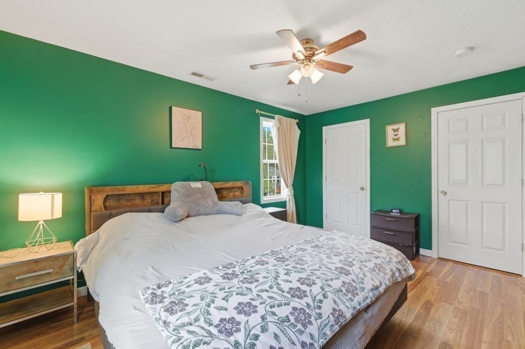 106 Buzzards Bay Dr