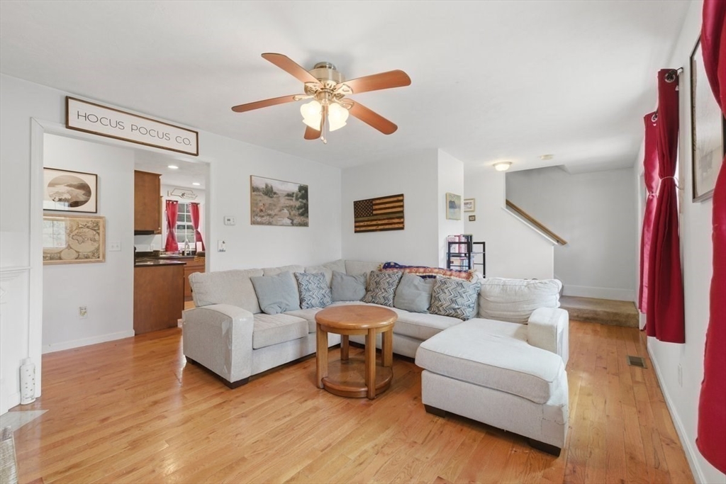 106 Buzzards Bay Dr