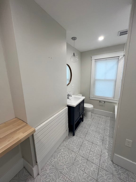 24 Desmond Ave #C, Manchester, MA, 24 Desmond Ave #C, Manchester, MA Photo #18