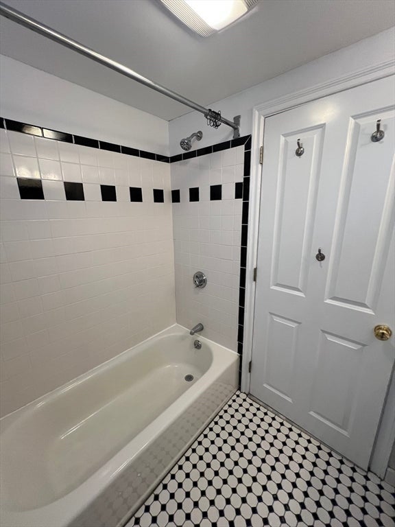 24 Desmond Ave #C, Manchester, MA, 24 Desmond Ave #C, Manchester, MA Photo #16