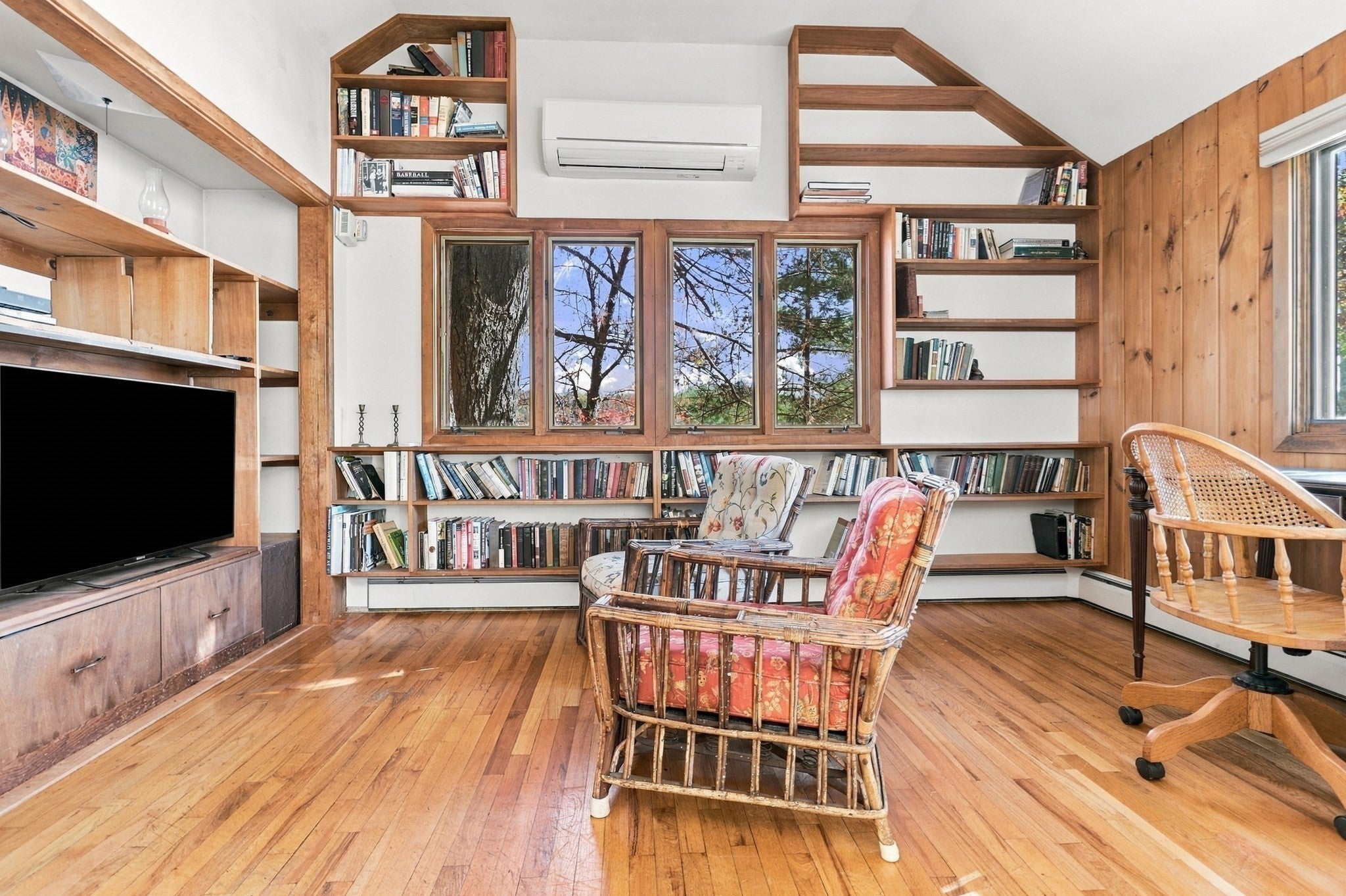 716 Martins Pond Rd, Groton, MA Photo #12