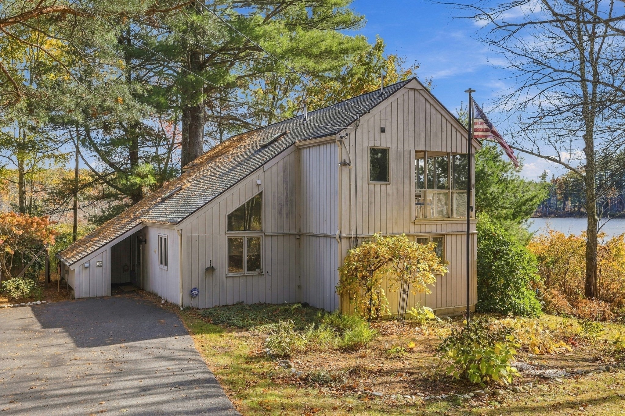 716 Martins Pond Rd, Groton, MA Photo #1