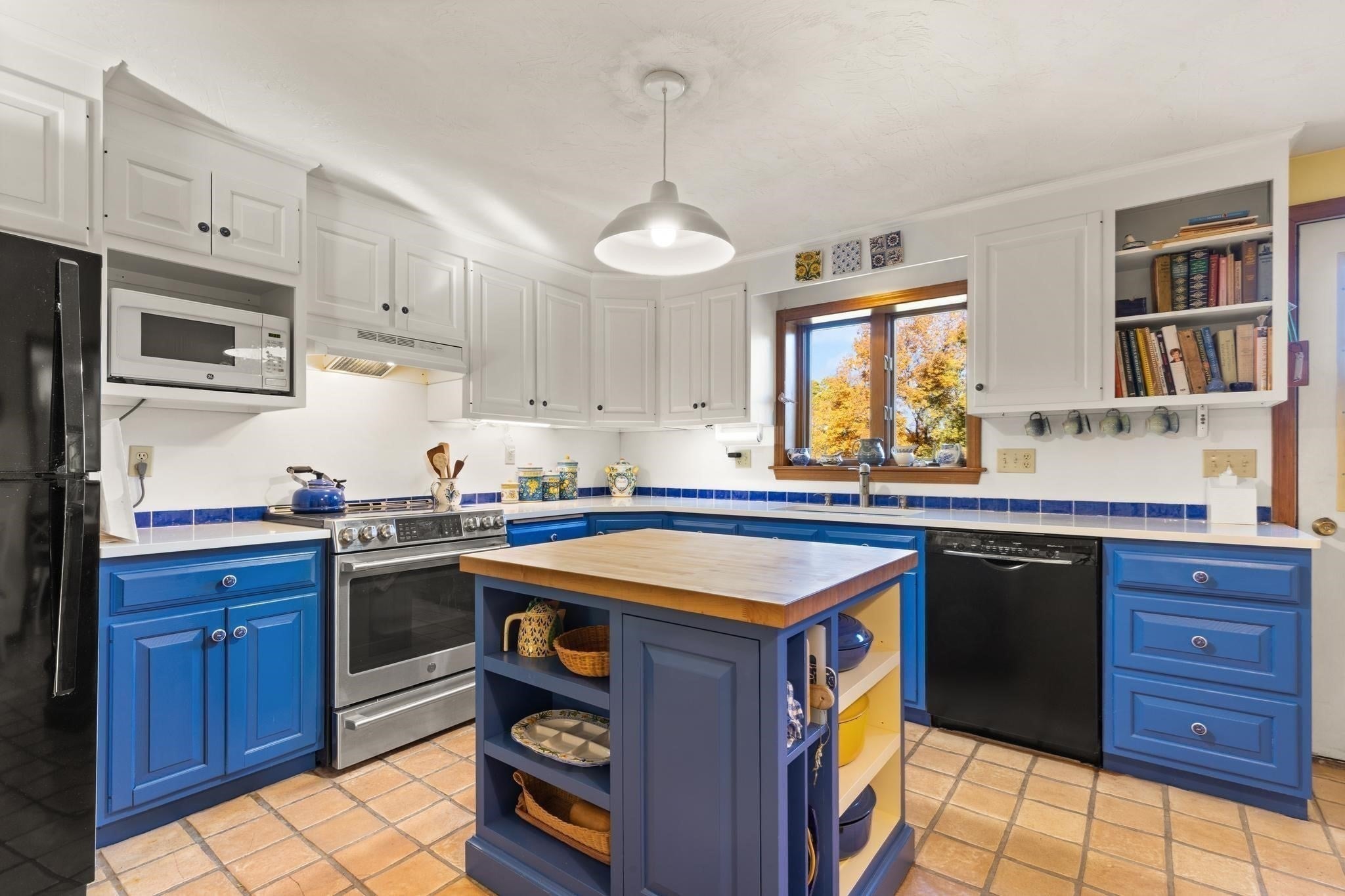 70 Farm Hill Rd, Wrentham, MA, 70 Farm Hill Rd, Wrentham, MA Photo #17