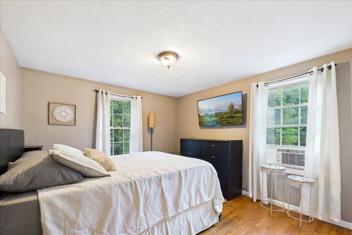 15 Old Center St, Middleboro, MA Photo #17