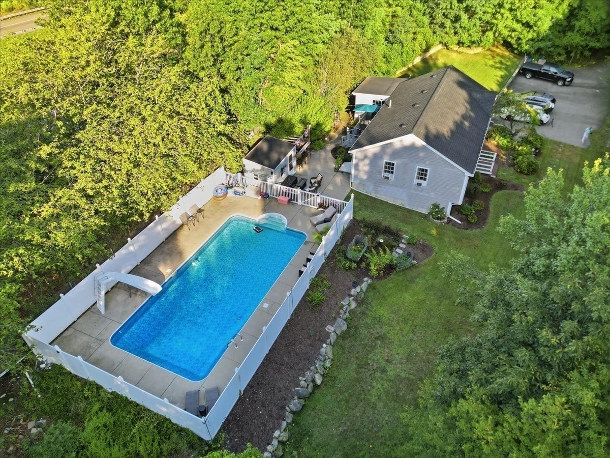 15 Old Center St, Middleboro, MA Photo #31