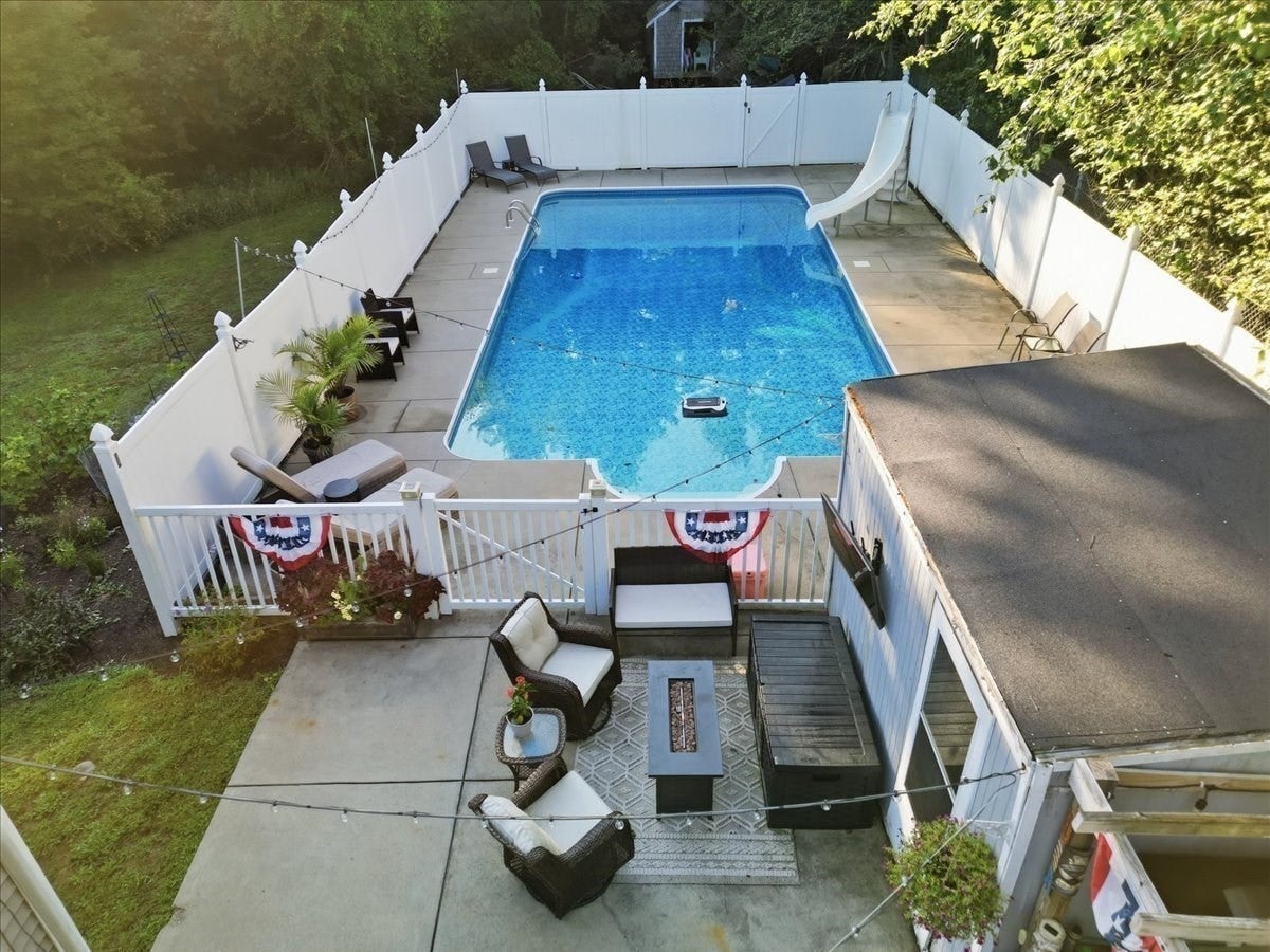 15 Old Center St