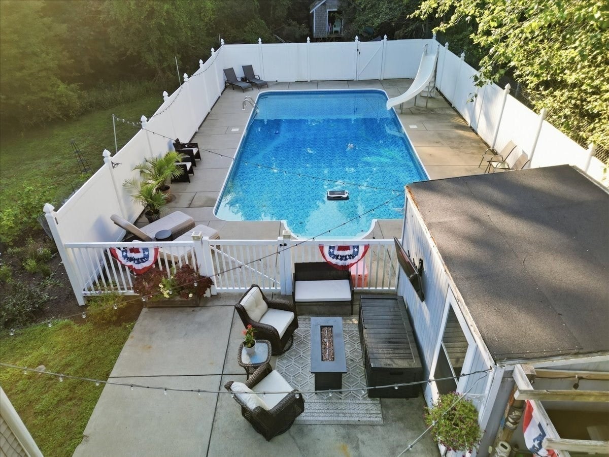15 Old Center St, Middleboro, MA Photo #4