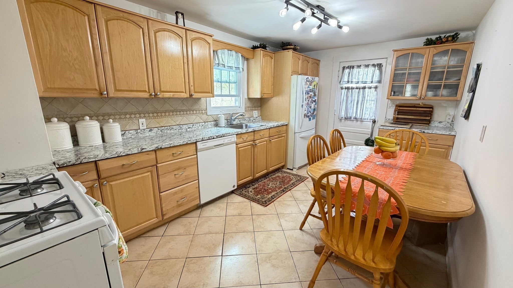 62 W Union St, Ashland, MA, 62 W Union St, Ashland, MA Photo #6
