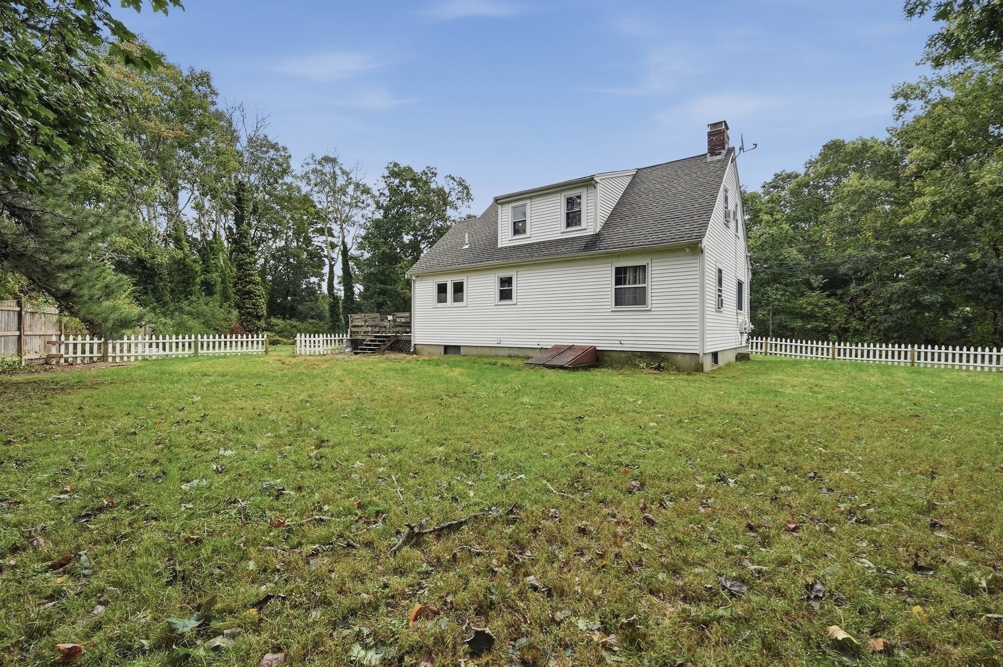 19 Louise Ln, Falmouth, MA, 19 Louise Ln, Falmouth, MA Photo #2