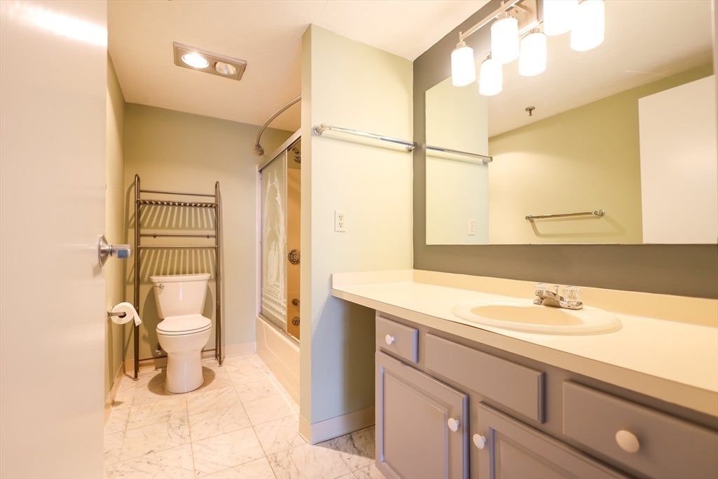 200 Cove Way #1002, Quincy, MA Photo #27