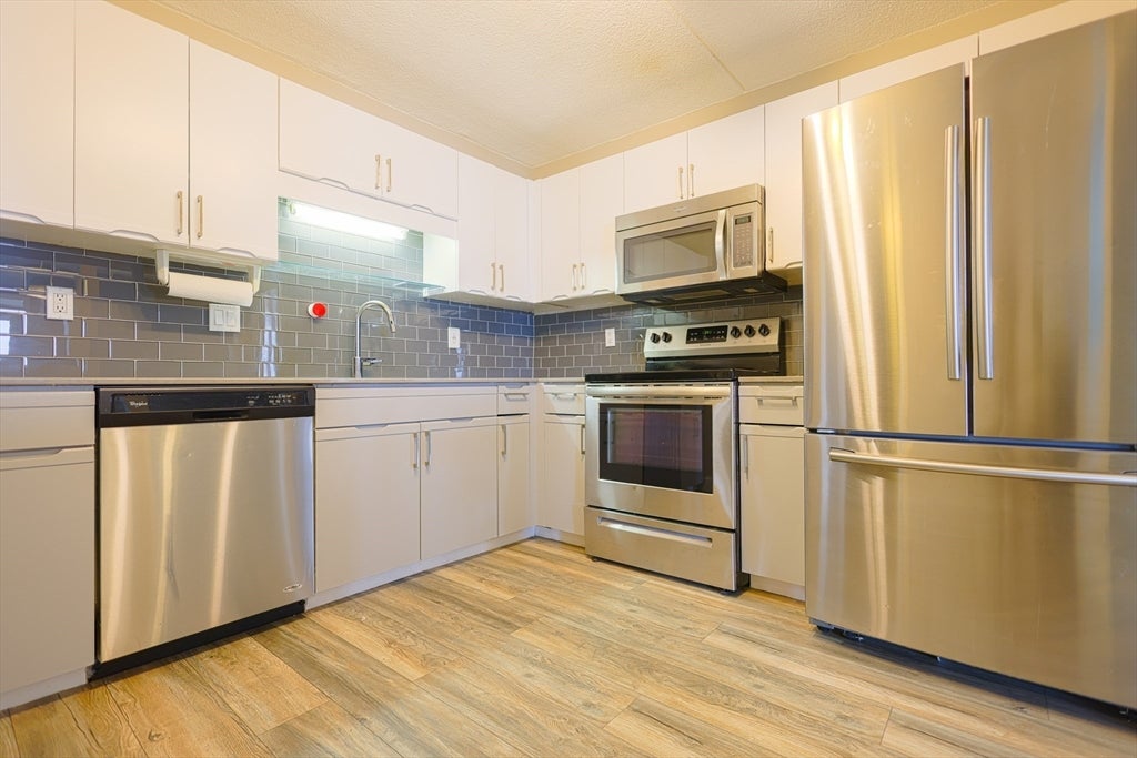 200 Cove Way #1002, Quincy, MA Photo #37