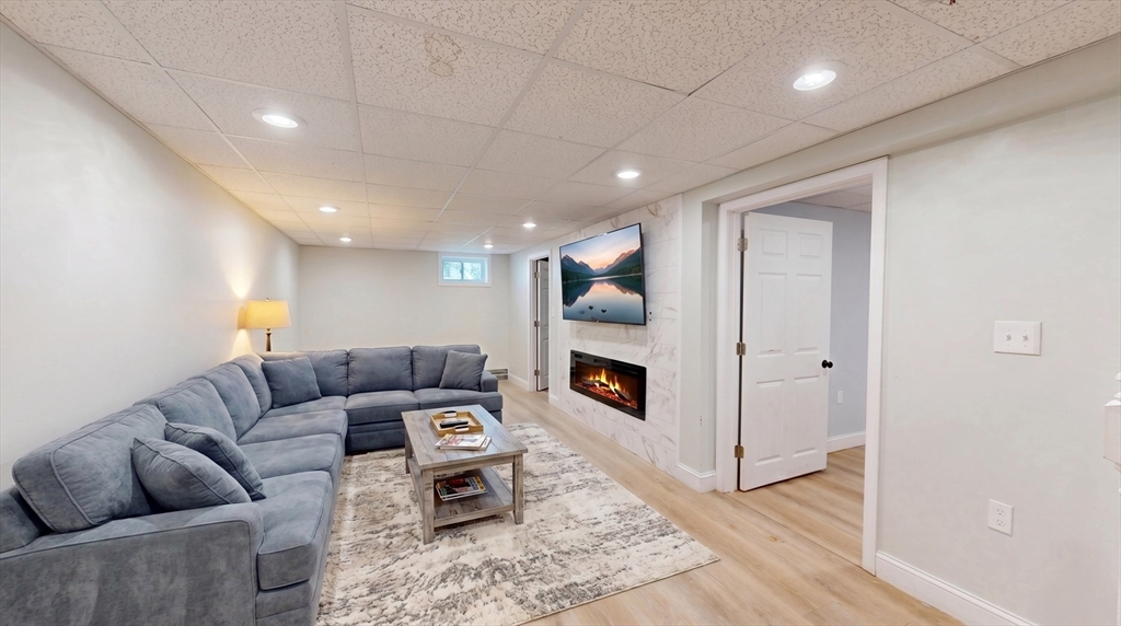 969 Chandler Street, Tewksbury, MA, 969 Chandler Street, Tewksbury, MA Photo #40