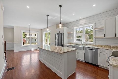 13 Kay's Walk Carlisle MA 01741