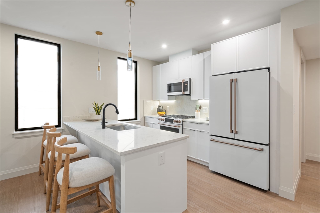 100 Lincoln Street 404