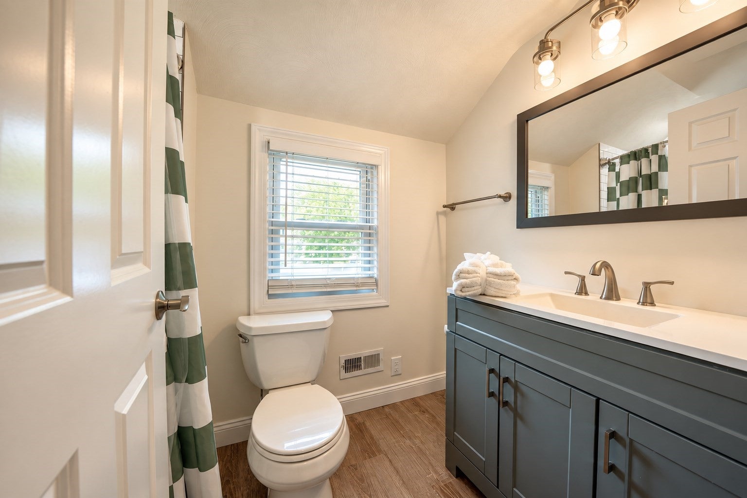 36 Brackett Rd, Ashland, MA, 36 Brackett Rd, Ashland, MA Photo #12