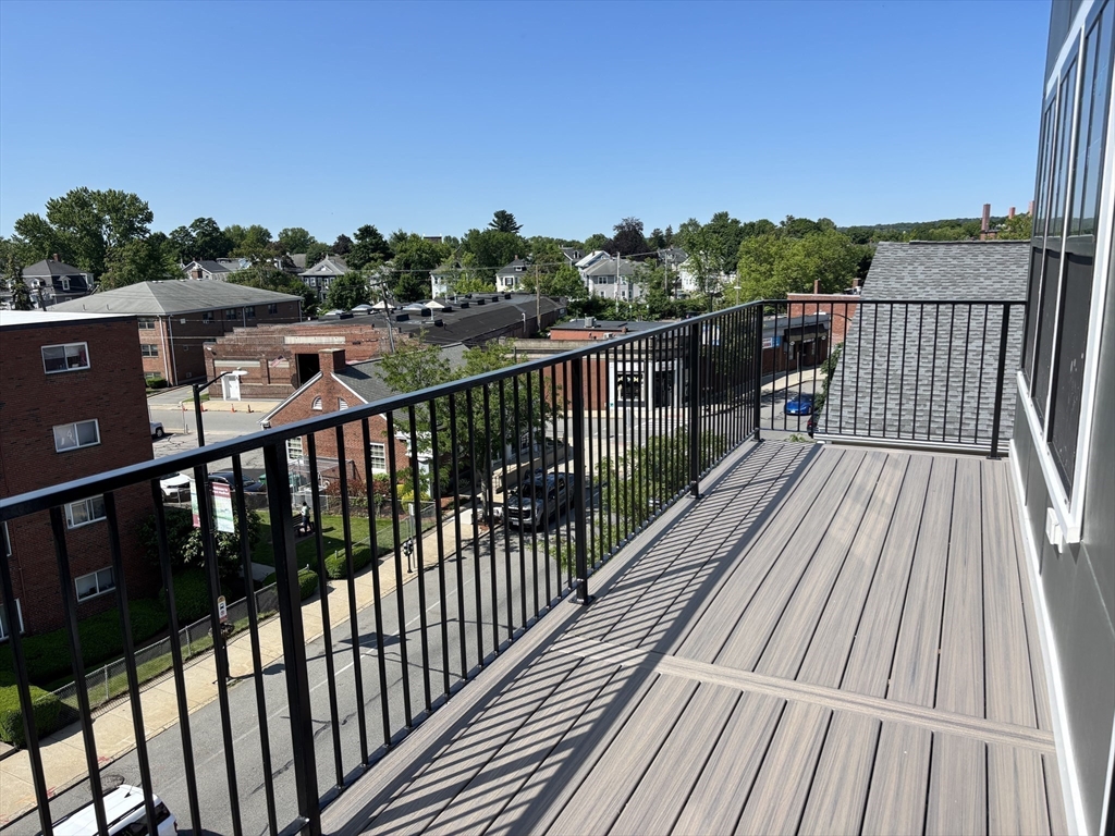 421 High St 308