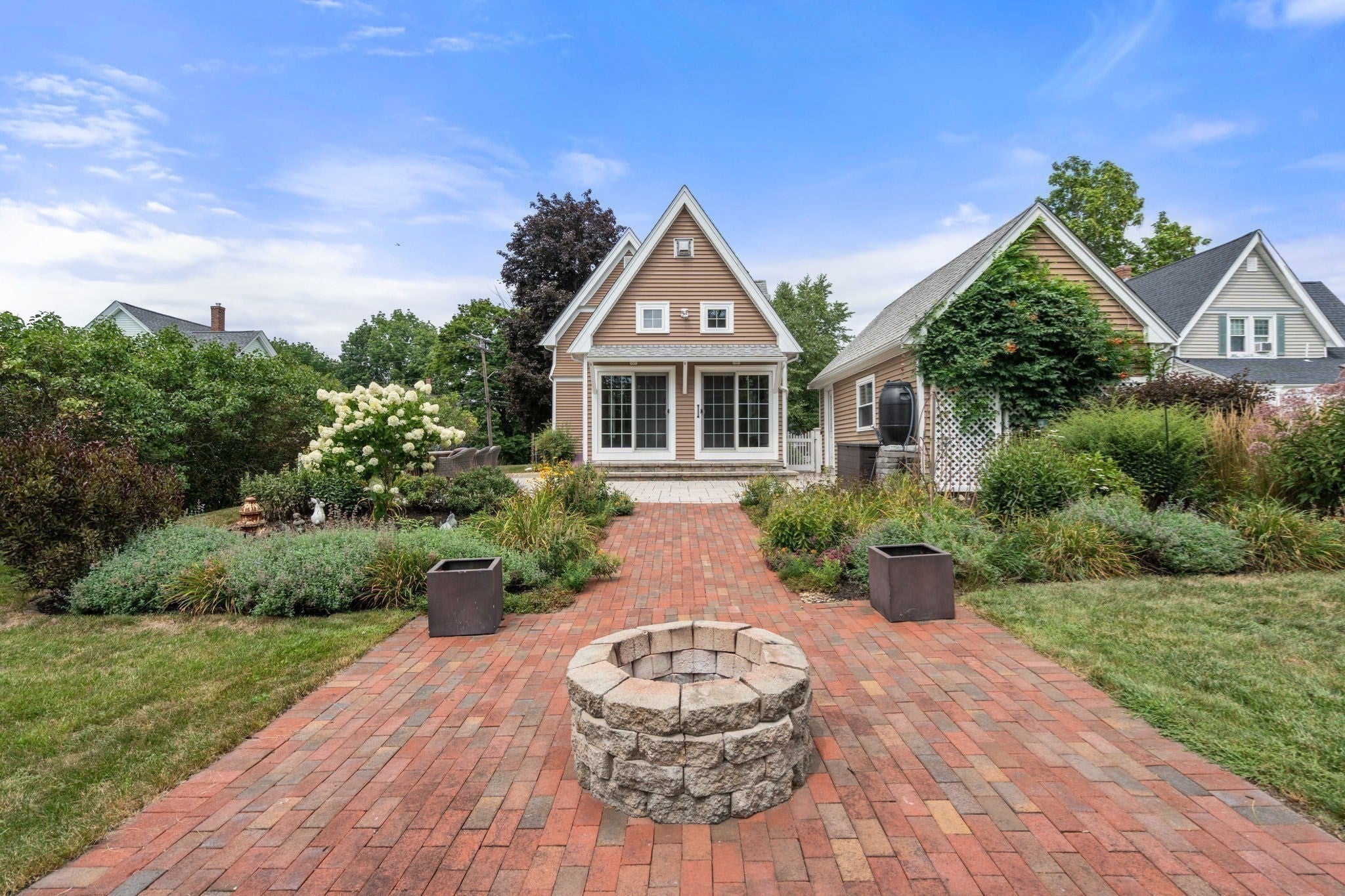 172 West St, Walpole, MA Photo #1