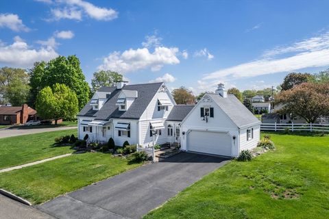 57 Hafey St Chicopee MA 01013