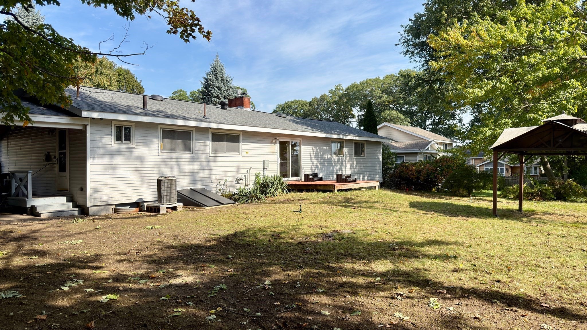 17 Lawn Ave, Lowell, MA, 17 Lawn Ave, Lowell, MA Photo #40