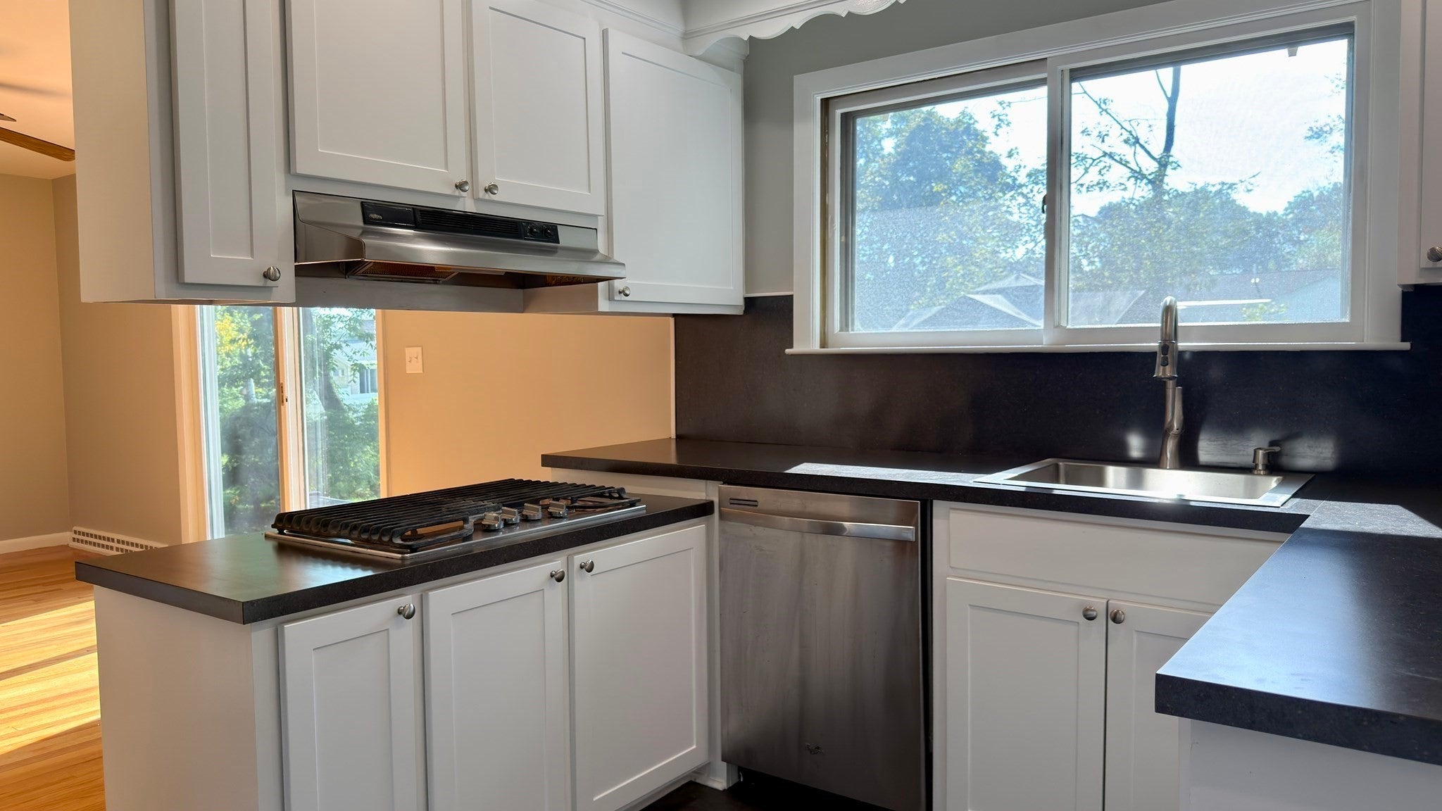 17 Lawn Ave, Lowell, MA, 17 Lawn Ave, Lowell, MA Photo #5