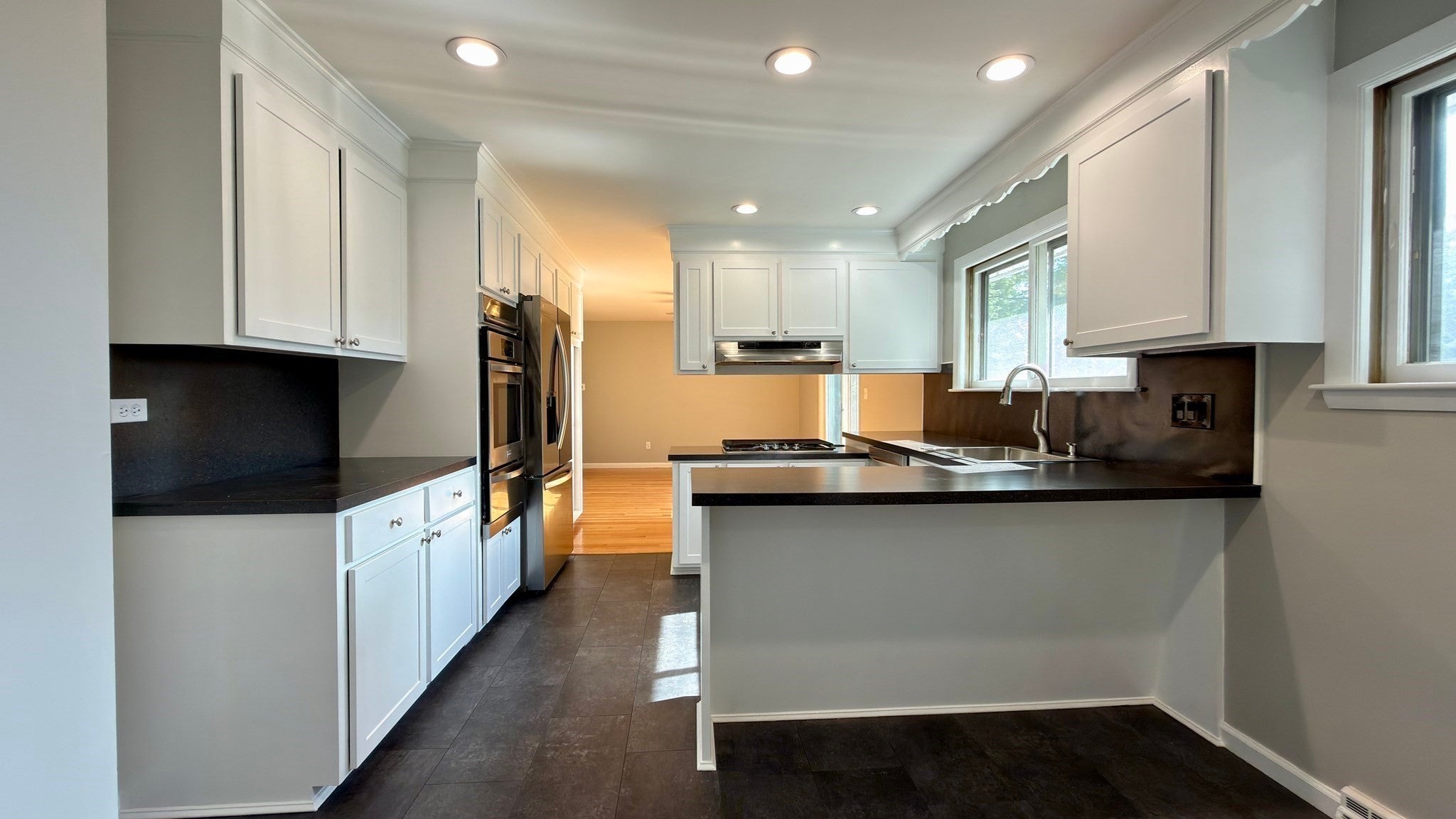 17 Lawn Ave, Lowell, MA, 17 Lawn Ave, Lowell, MA Photo #2