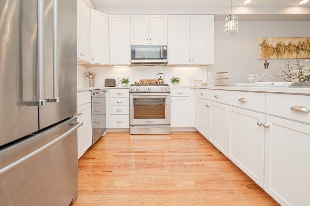 15 Guild Street #205, Boston, MA, 15 Guild Street #205, Boston, MA Photo #4