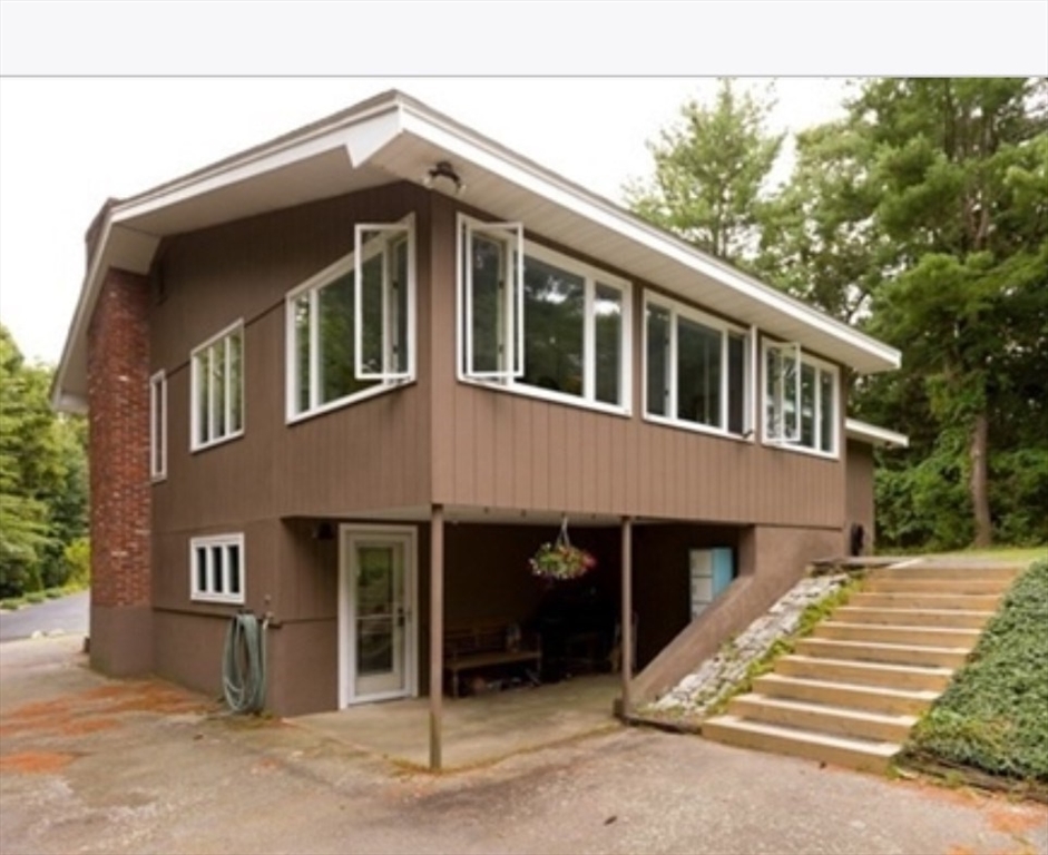 12 Stevens Place