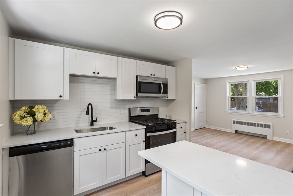 15 Genetti Street 15