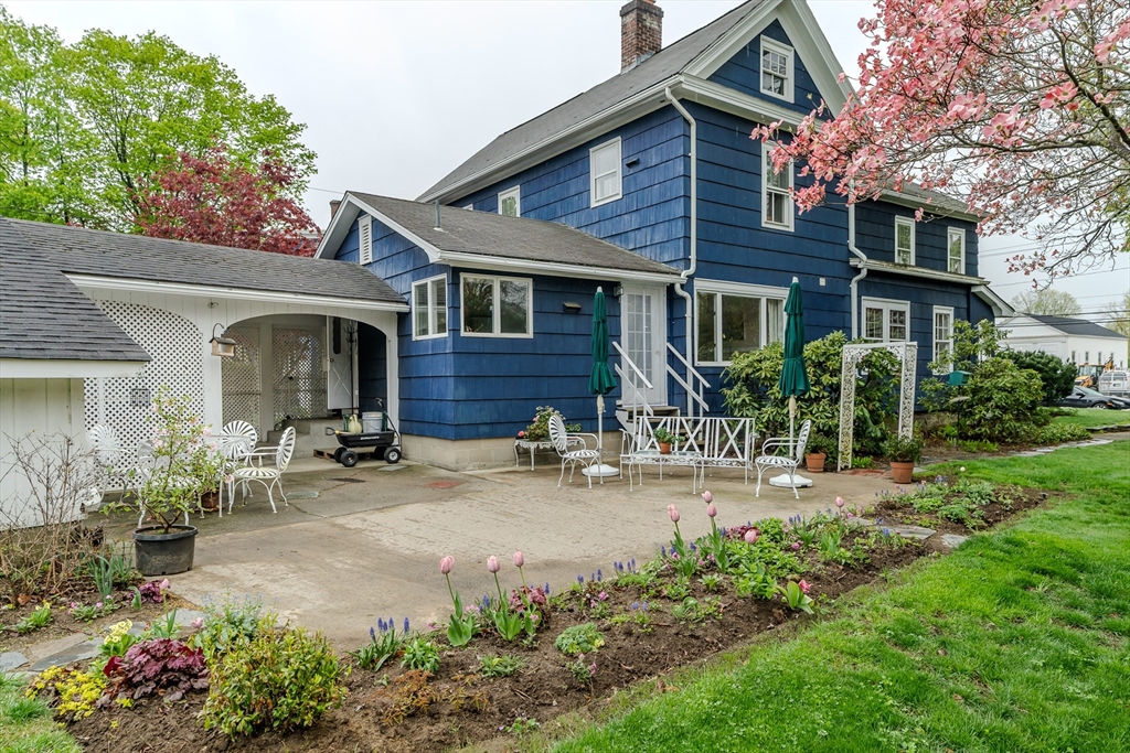 74 N Main St