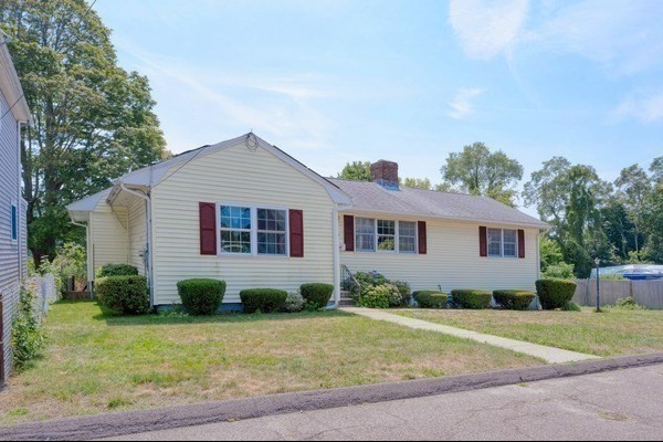 23 Marine St