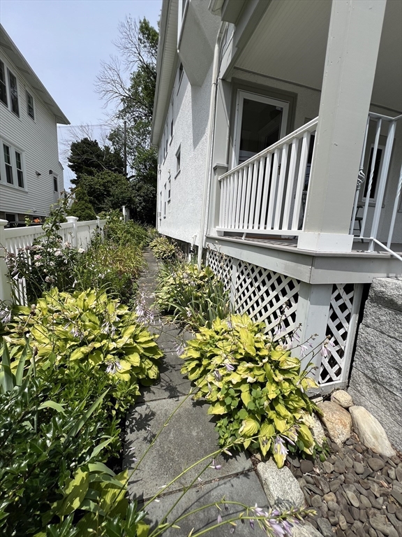 67 Commonwealth Rd 1